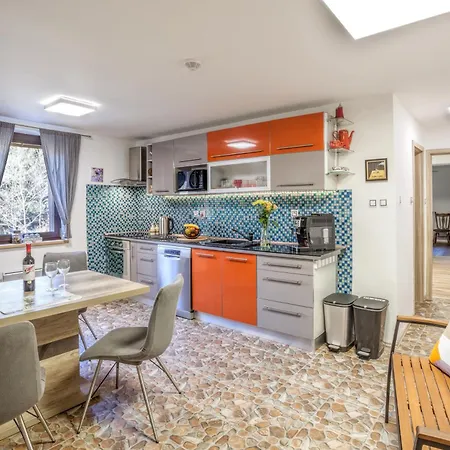 Penzion Karolinka Maison d'hôtes 4*